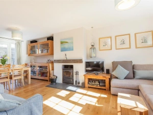 The comfortable living area.