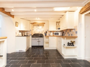 Superb kitchen for those that love to cook.