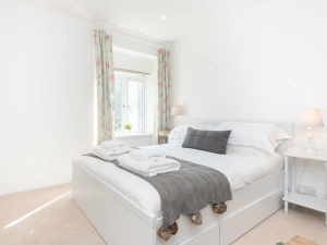 The second double bedroom