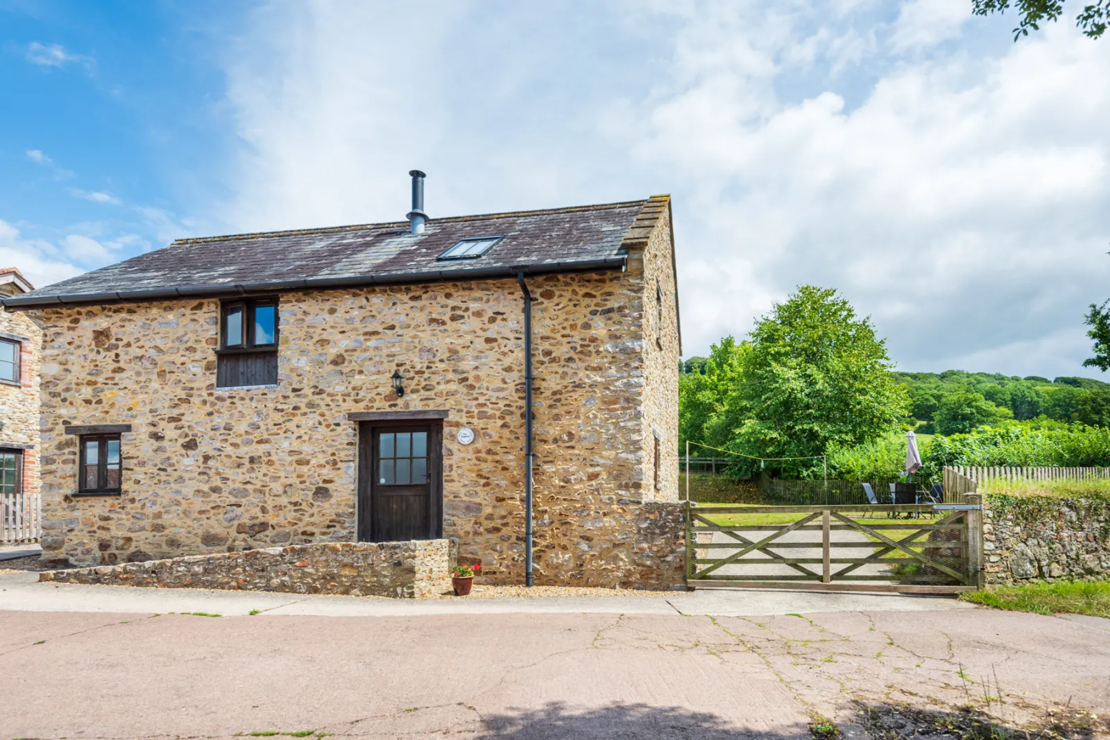 Welcome to Stable Cottage, a detached property on a working farm