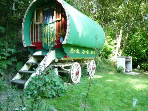 Romany Wagon and Cwtch