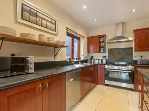 Large cooker range, dishwasher and microwave